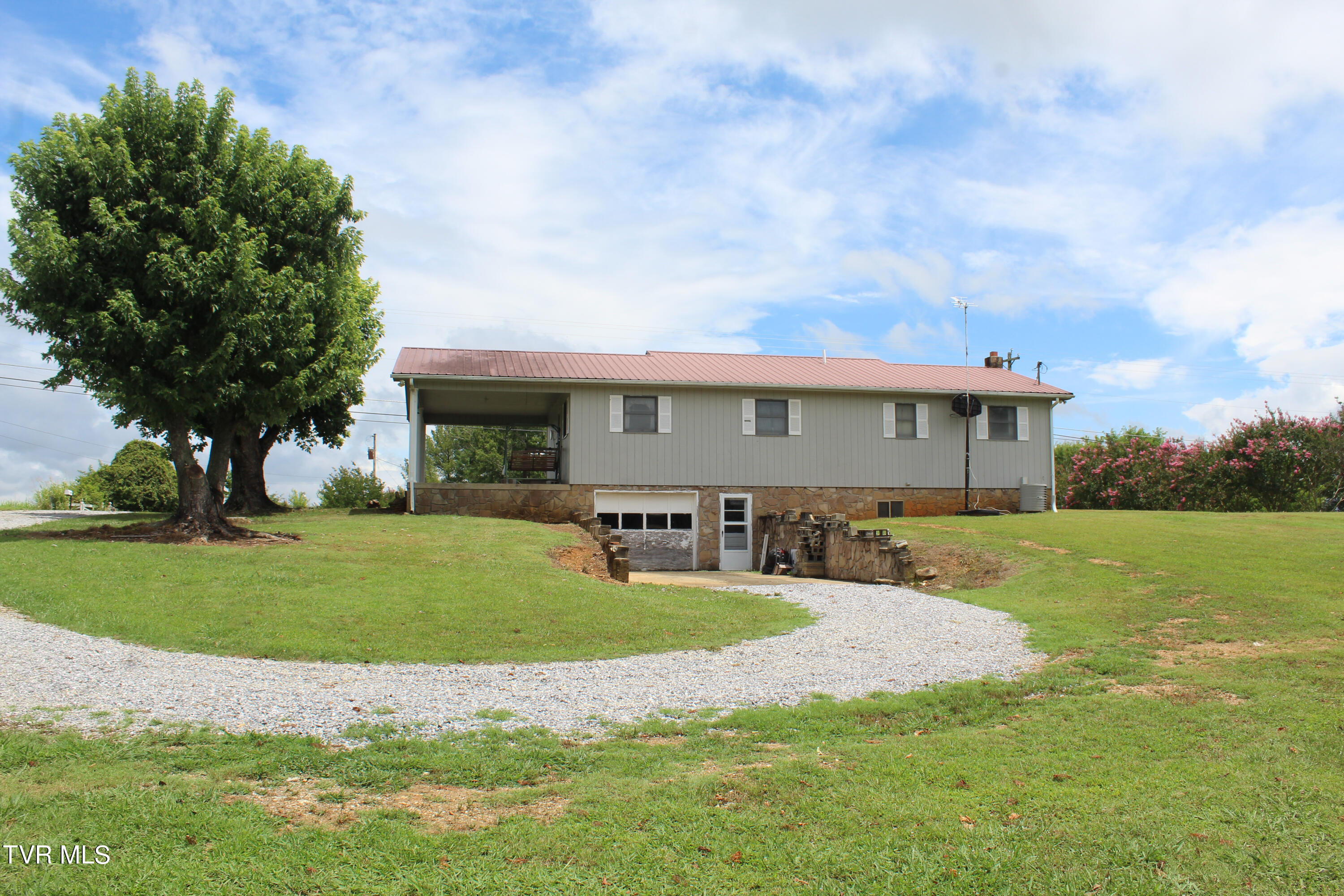 330 Pates Hill Road, Mosheim, Tennessee image 6