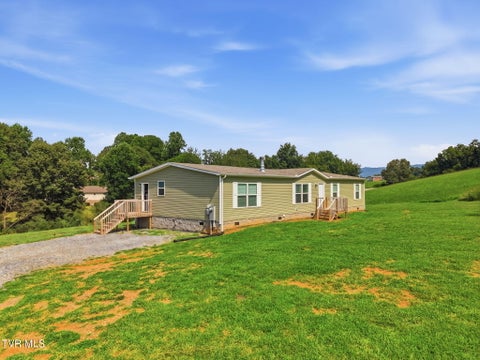 Photo of 323 Fox Pvt Drive, Bluff City, TN 37618 (MLS # 9999424)