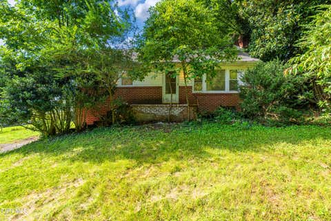 Photo of 1605 Highpoint Avenue, Kingsport, TN 37665 (MLS # 9999702)