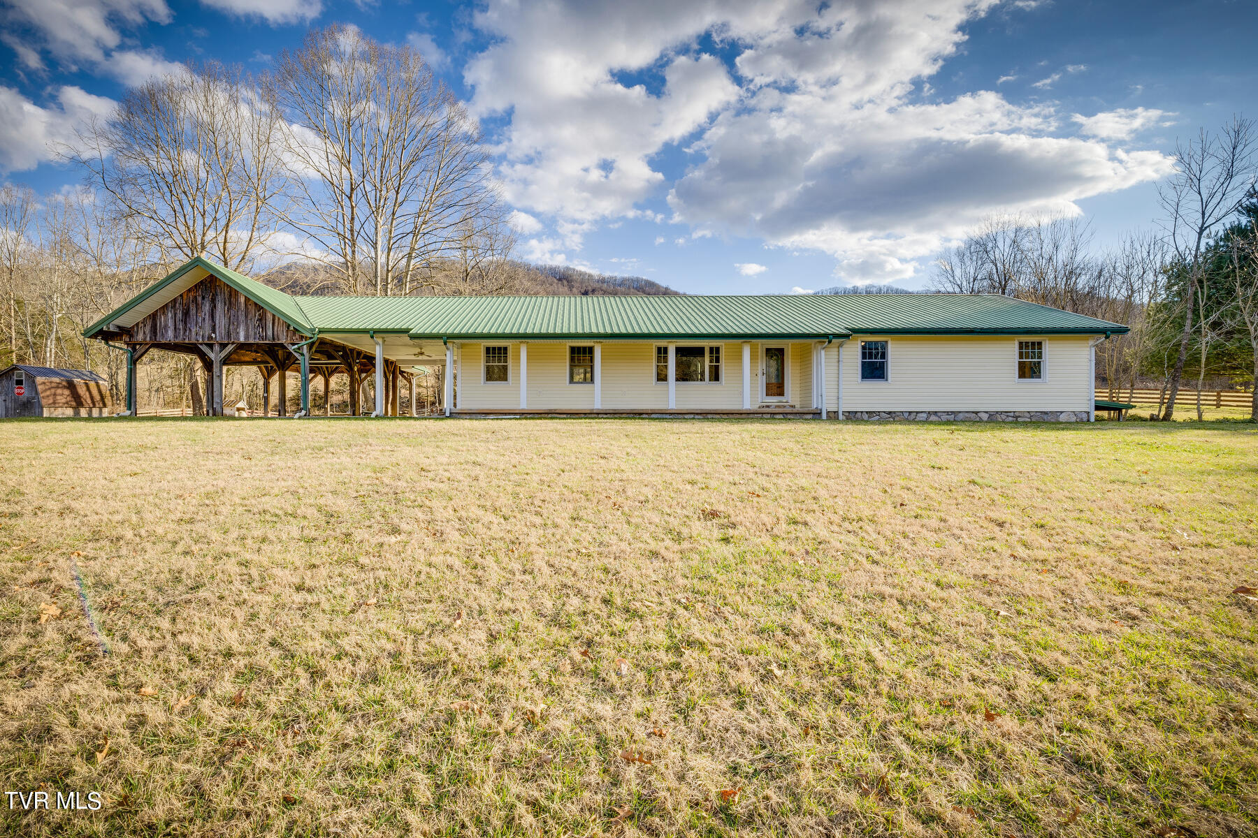 330 Ralph B Miner Drive, Jonesville, Virginia image 1