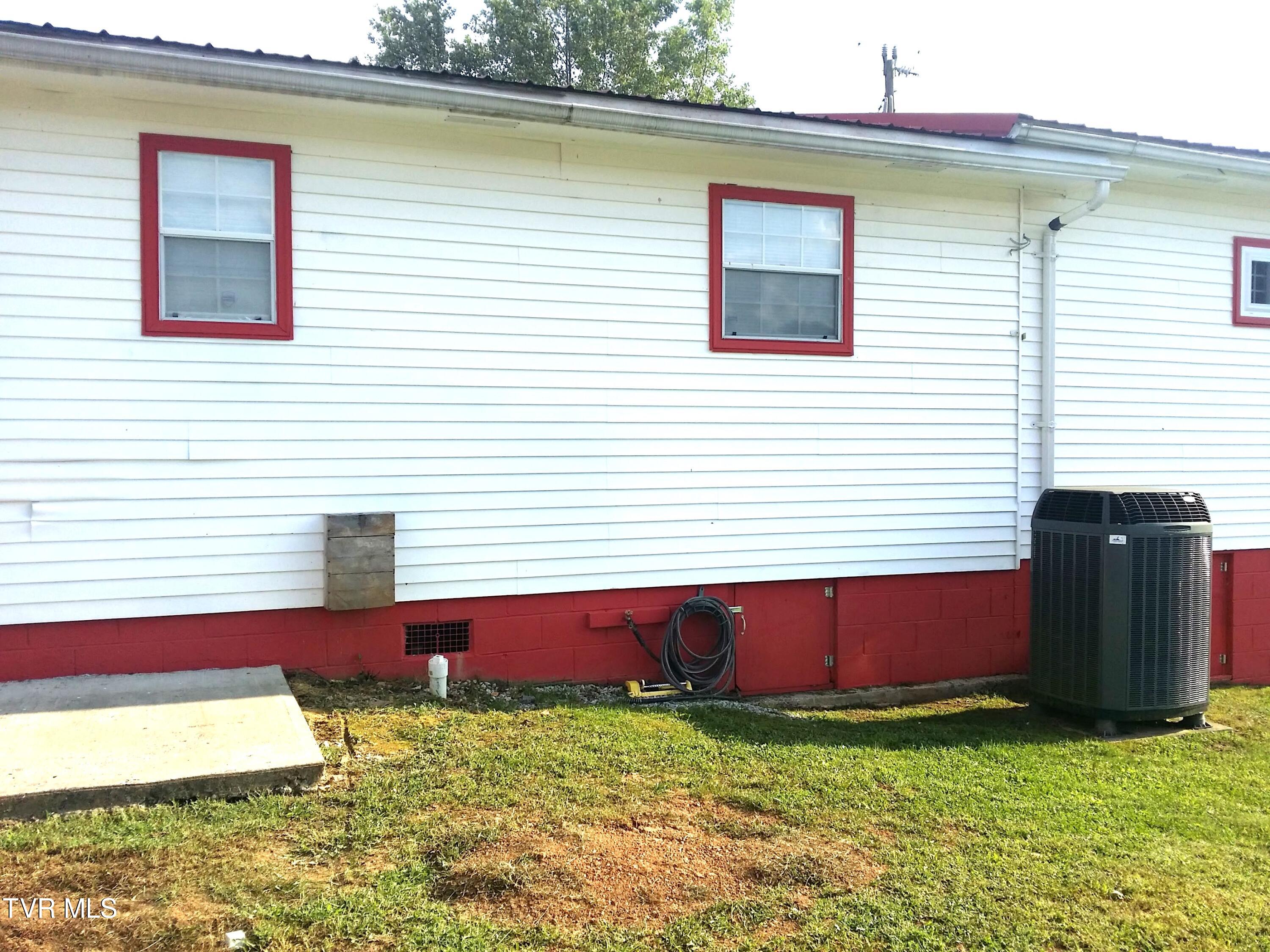 1110 Hickory Flats Road, Pennington Gap, Virginia image 9