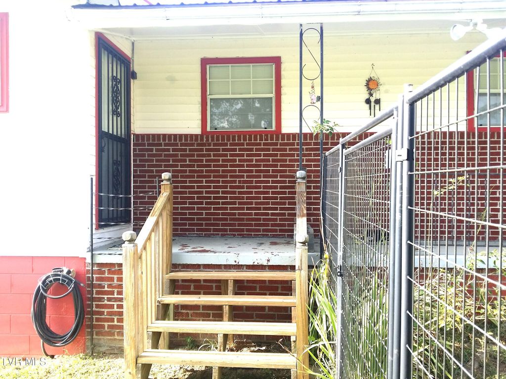 Photo of 1110 Hickory Flats Road, Pennington Gap, VA 24277 (MLS # 9958985)