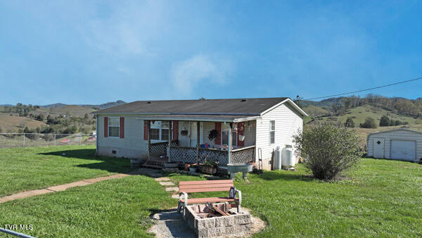 141 Pumplog Hollow, Castlewood, Virginia image 5
