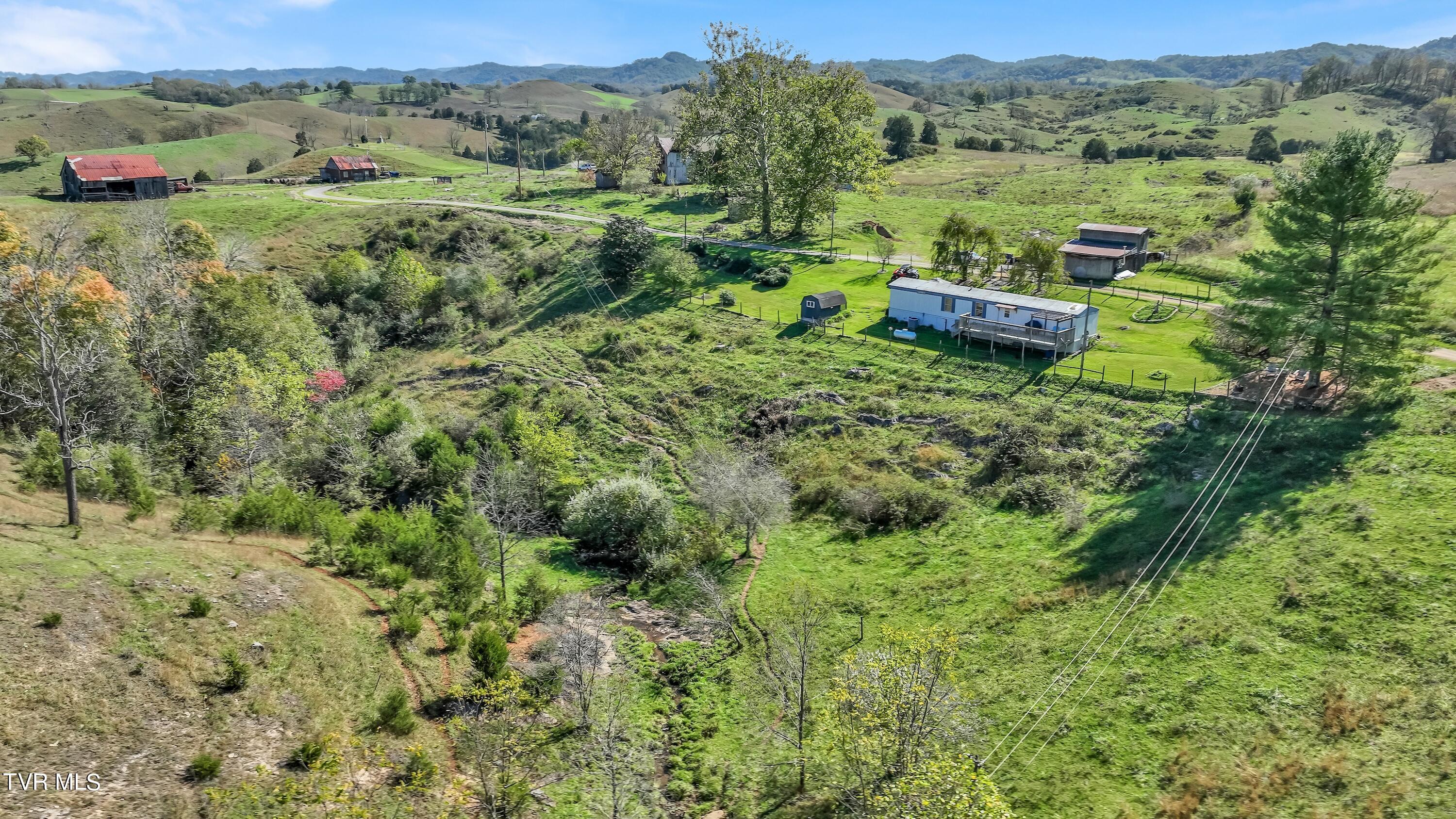 141 Pumplog Hollow, Castlewood, Virginia image 12