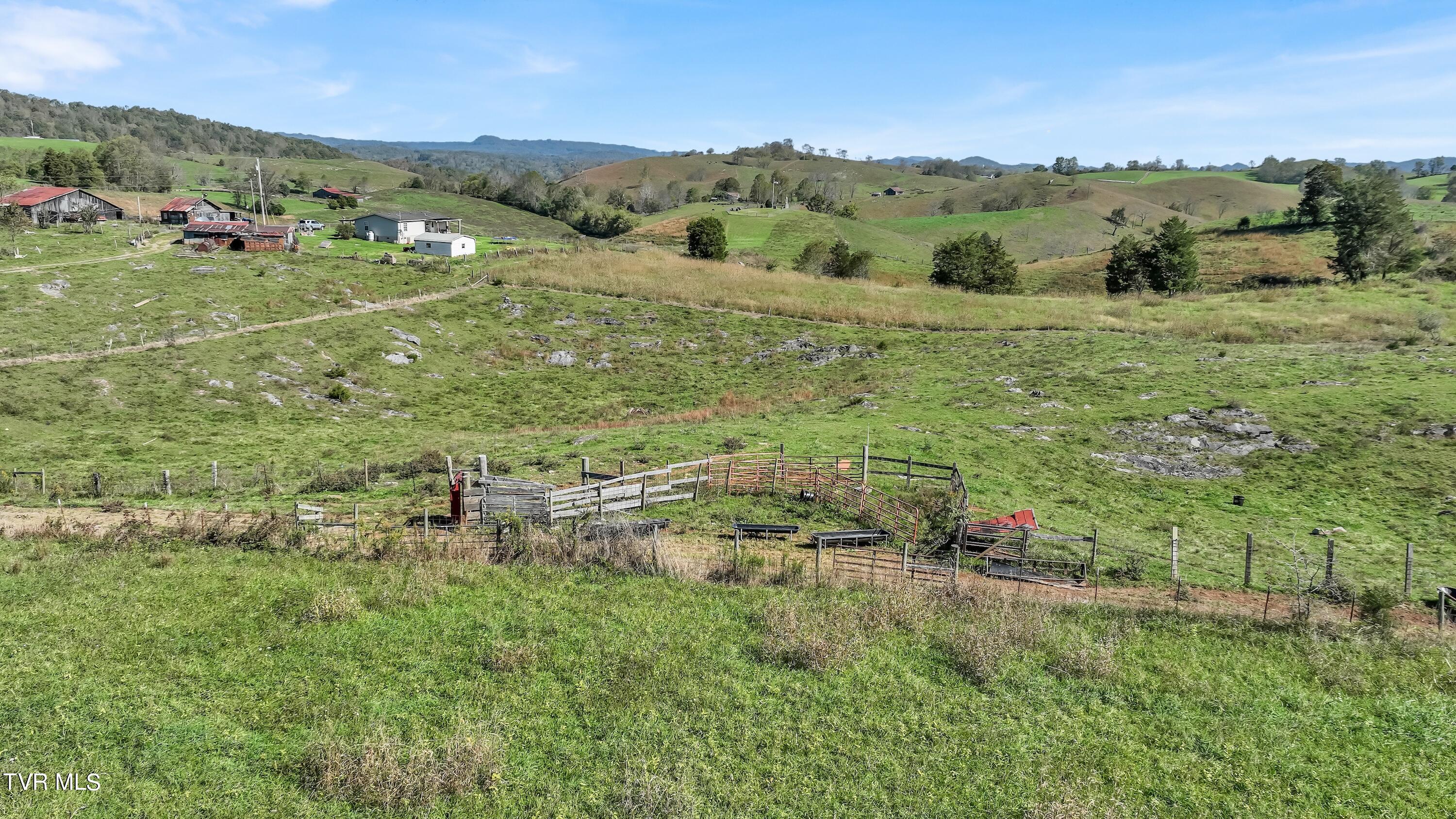 141 Pumplog Hollow, Castlewood, Virginia image 10
