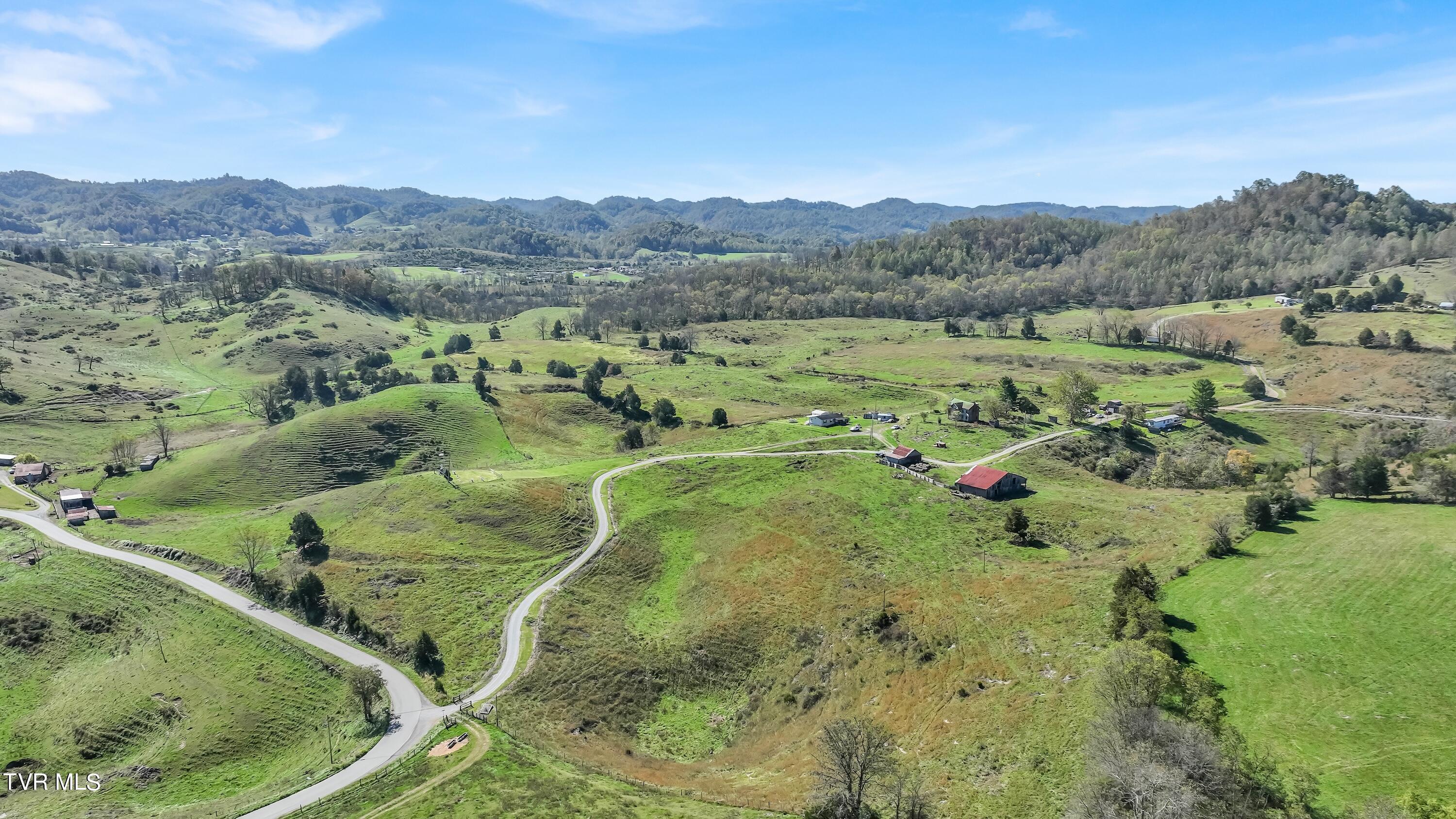 141 Pumplog Hollow, Castlewood, Virginia image 23