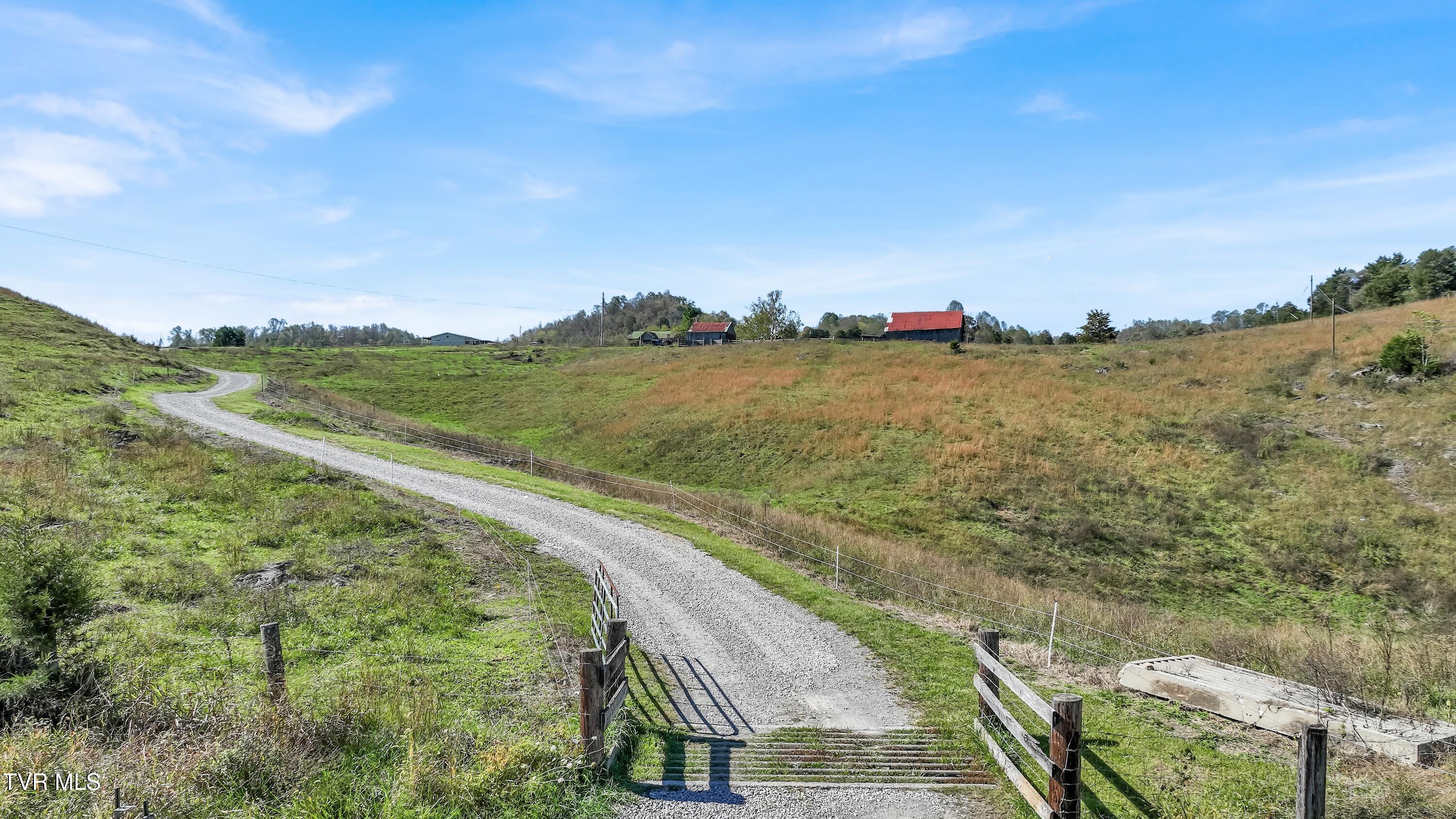 141 Pumplog Hollow, Castlewood, Virginia image 17