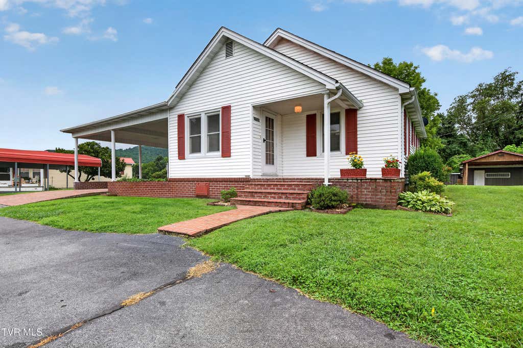 Photo of 31198 Nova Drive, Damascus, VA 24236 (MLS # 9999249)