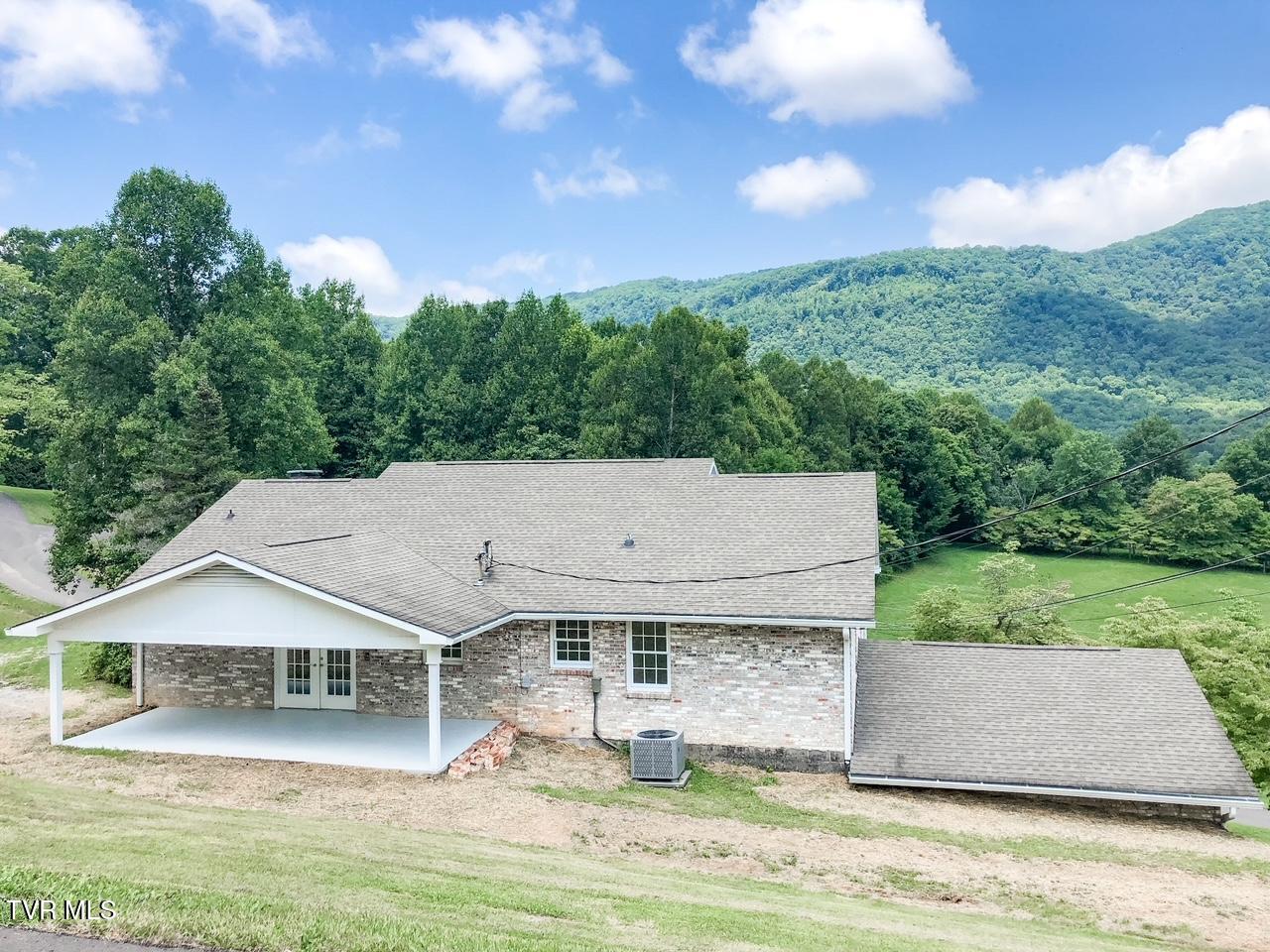 2812 Spencer Lane, Big Stone Gap, Virginia image 3