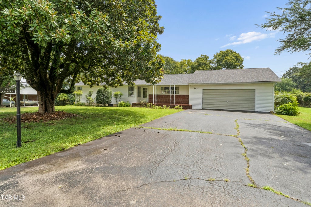 Photo of 149 Valleyview Street, Gray, TN 37615 (MLS # 9999629)