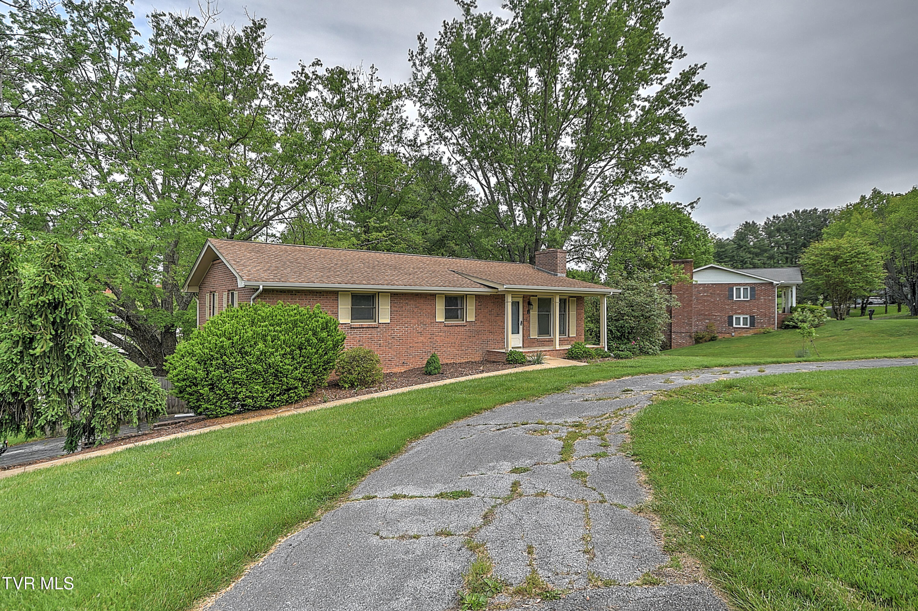 389 Heritage Drive, Bristol, Virginia image 48