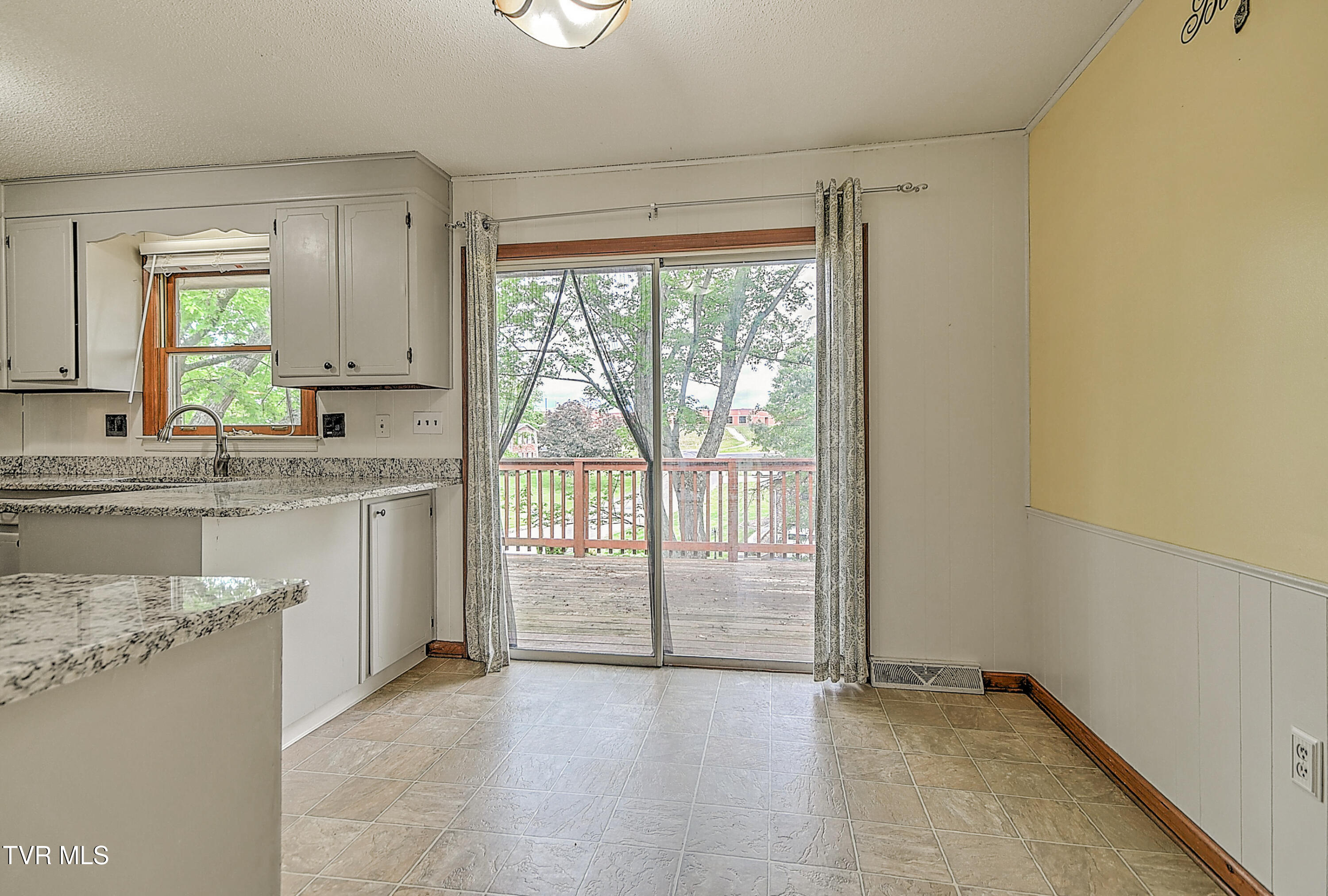 389 Heritage Drive, Bristol, Virginia image 15