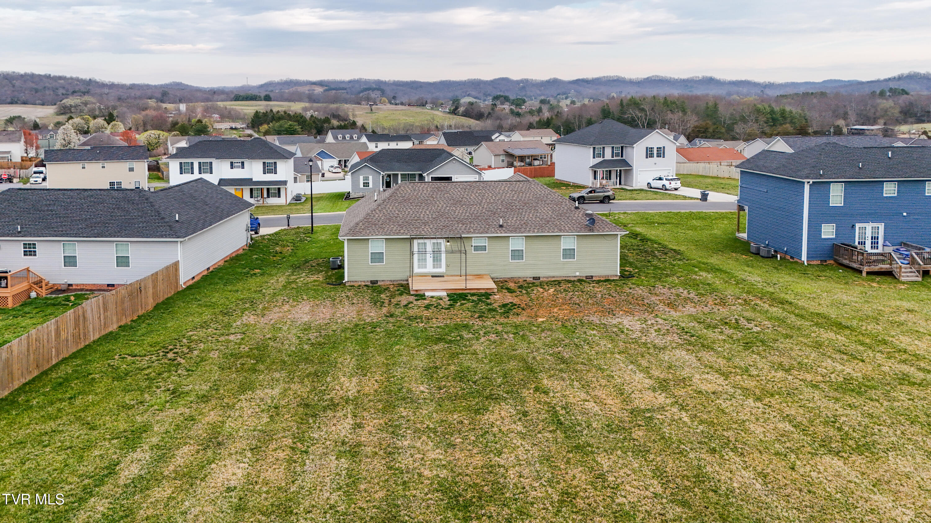 221 Thistle Drive, Bluff City, Tennessee image 40