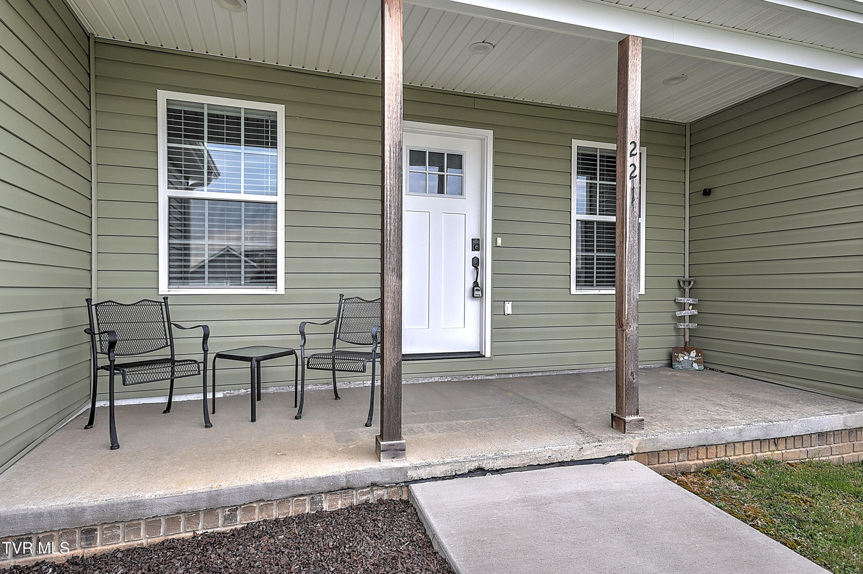 221 Thistle Drive, Bluff City, Tennessee image 6