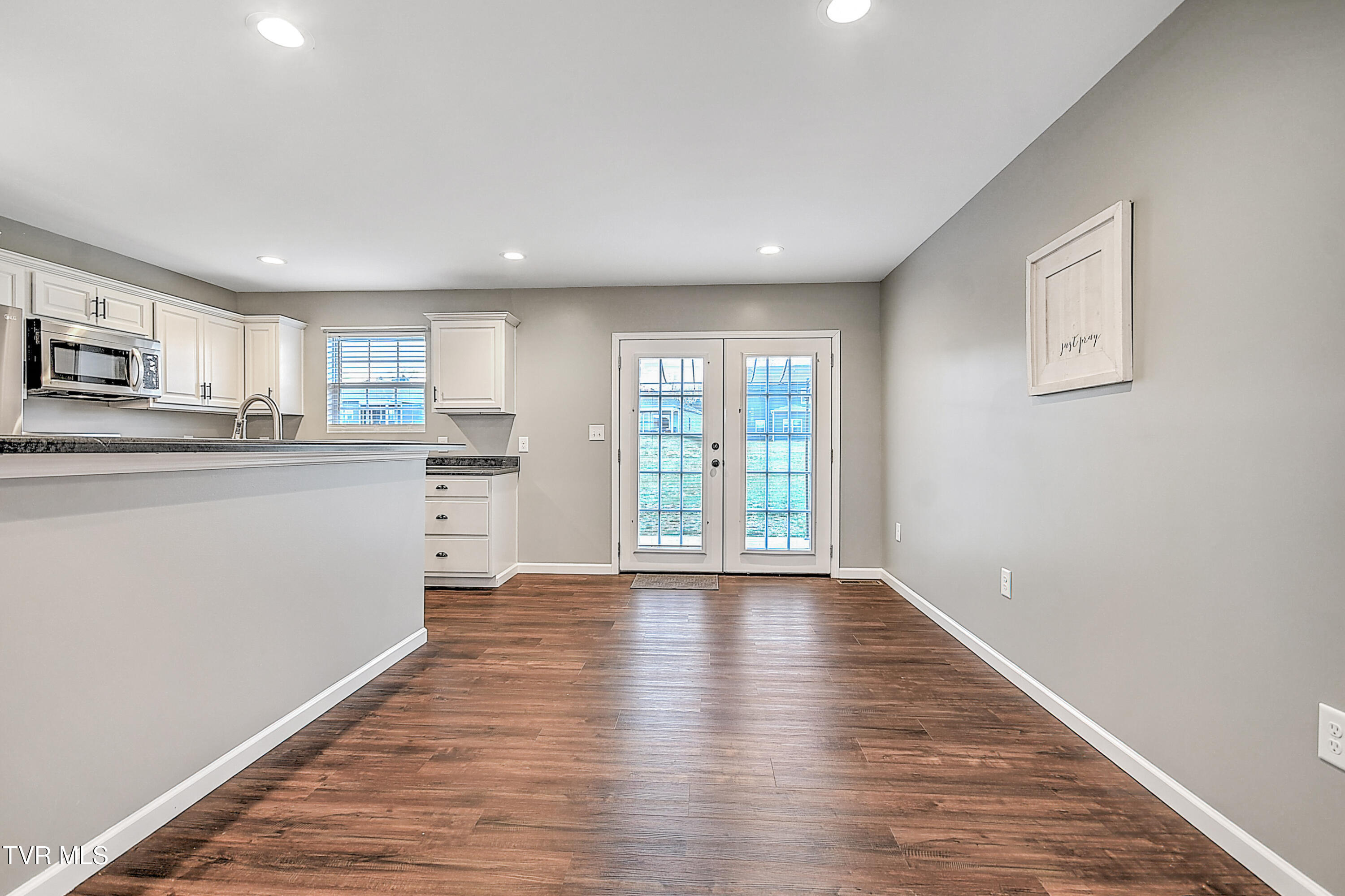 221 Thistle Drive, Bluff City, Tennessee image 36