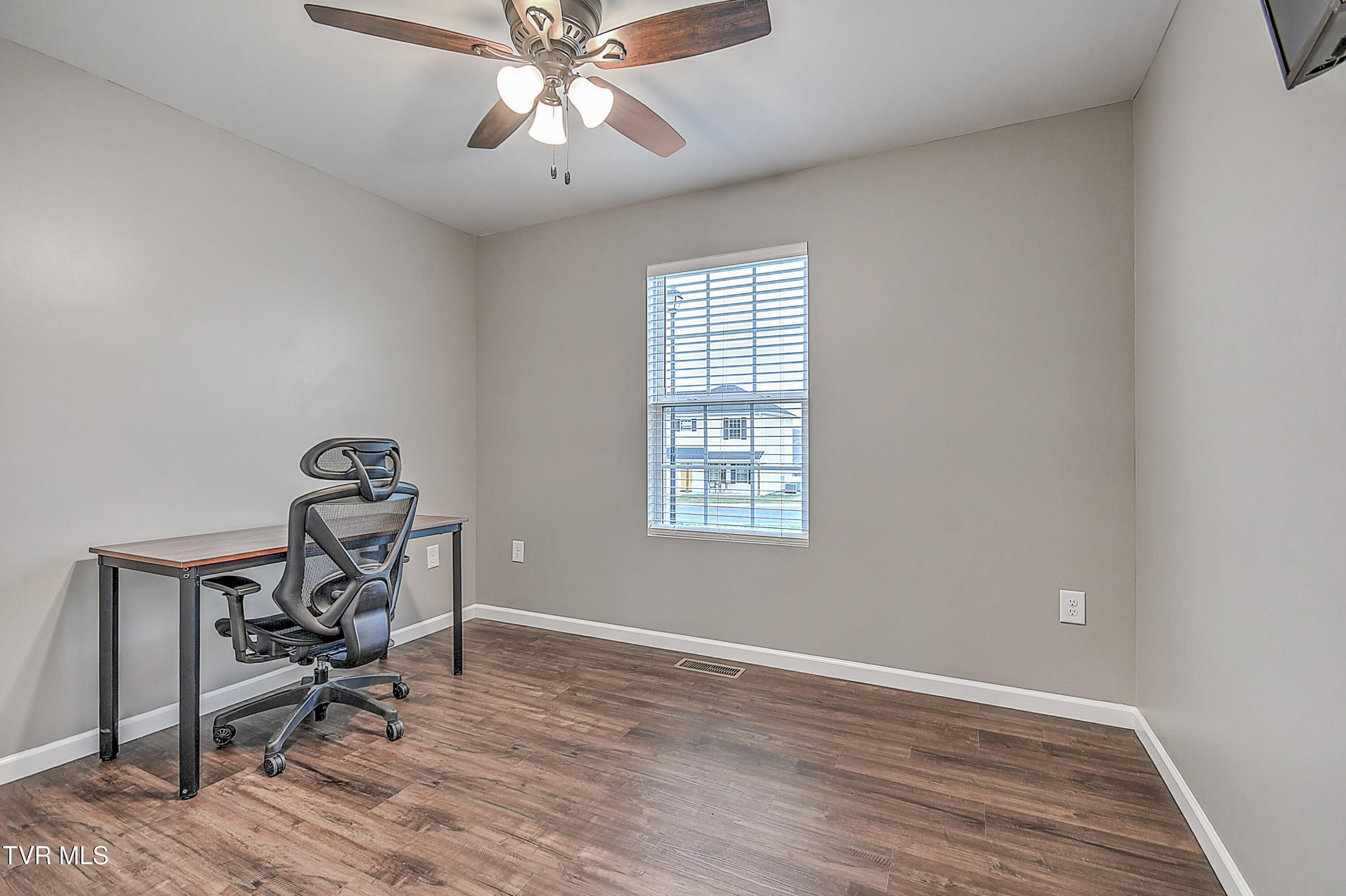 221 Thistle Drive, Bluff City, Tennessee image 31