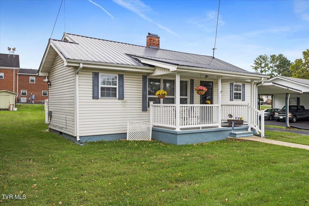1312 Happy Valley Street, Elizabethton, Tennessee image 4