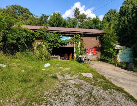 Homes For Sale - 241 Barton Ridge Road<br/> Greene County, Greeneville, TN 37743