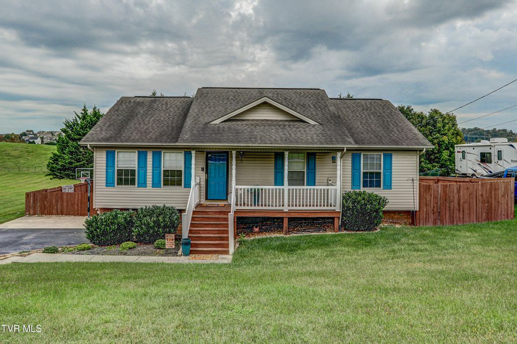 Photo of 602 Alfalfa Lane, Jonesborough, TN 37659 (MLS # 9990992)