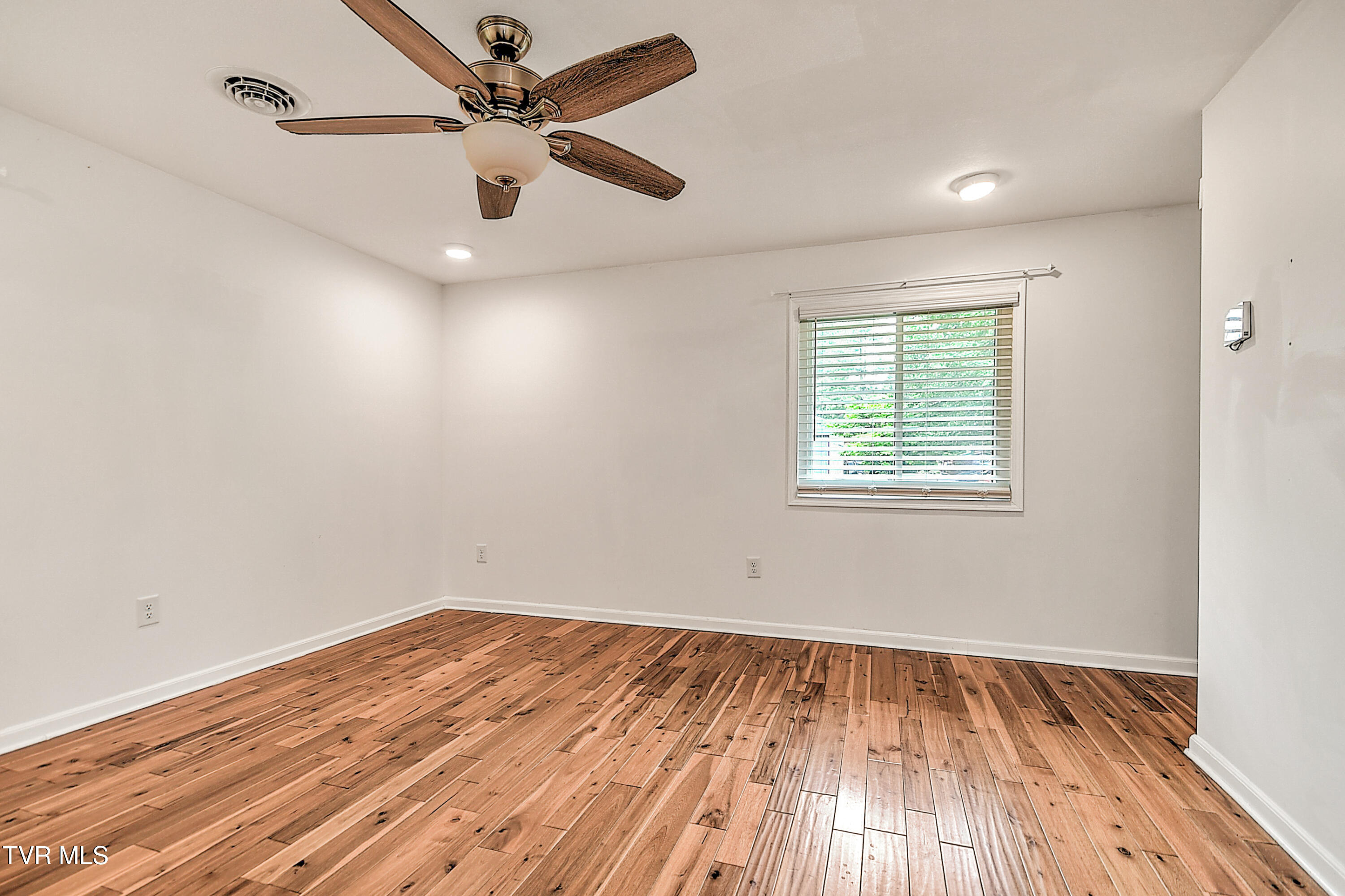 28 Kingsbridge Street, Bristol, Tennessee image 47