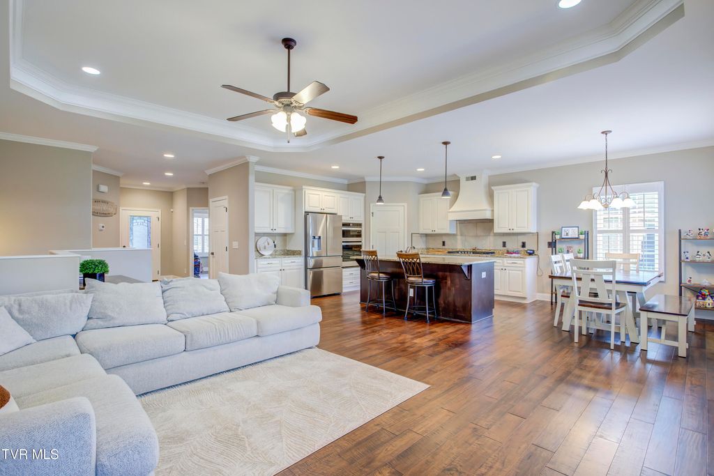 Photo of 1256 Osler Court, Piney Flats, TN 37686 (MLS # 9983180)