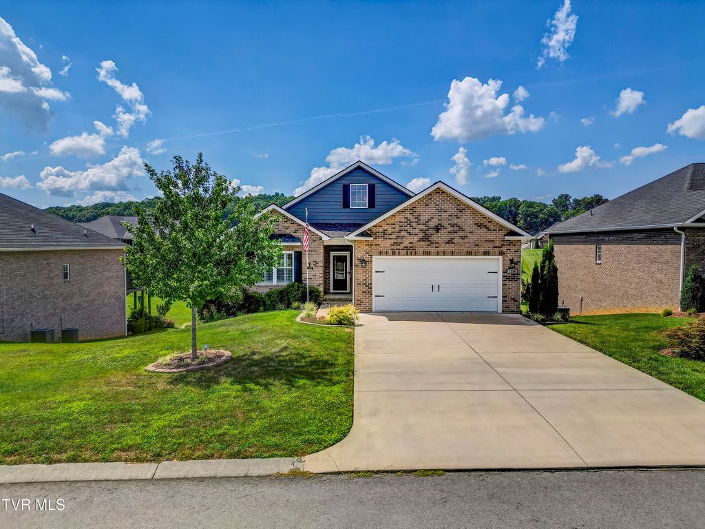 Photo of 1256 Osler Court, Piney Flats, TN 37686 (MLS # 9983180)