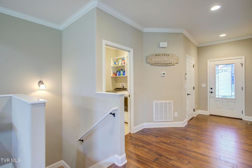 Photo of 1256 Osler Court, Piney Flats, TN 37686 (MLS # 9983180)