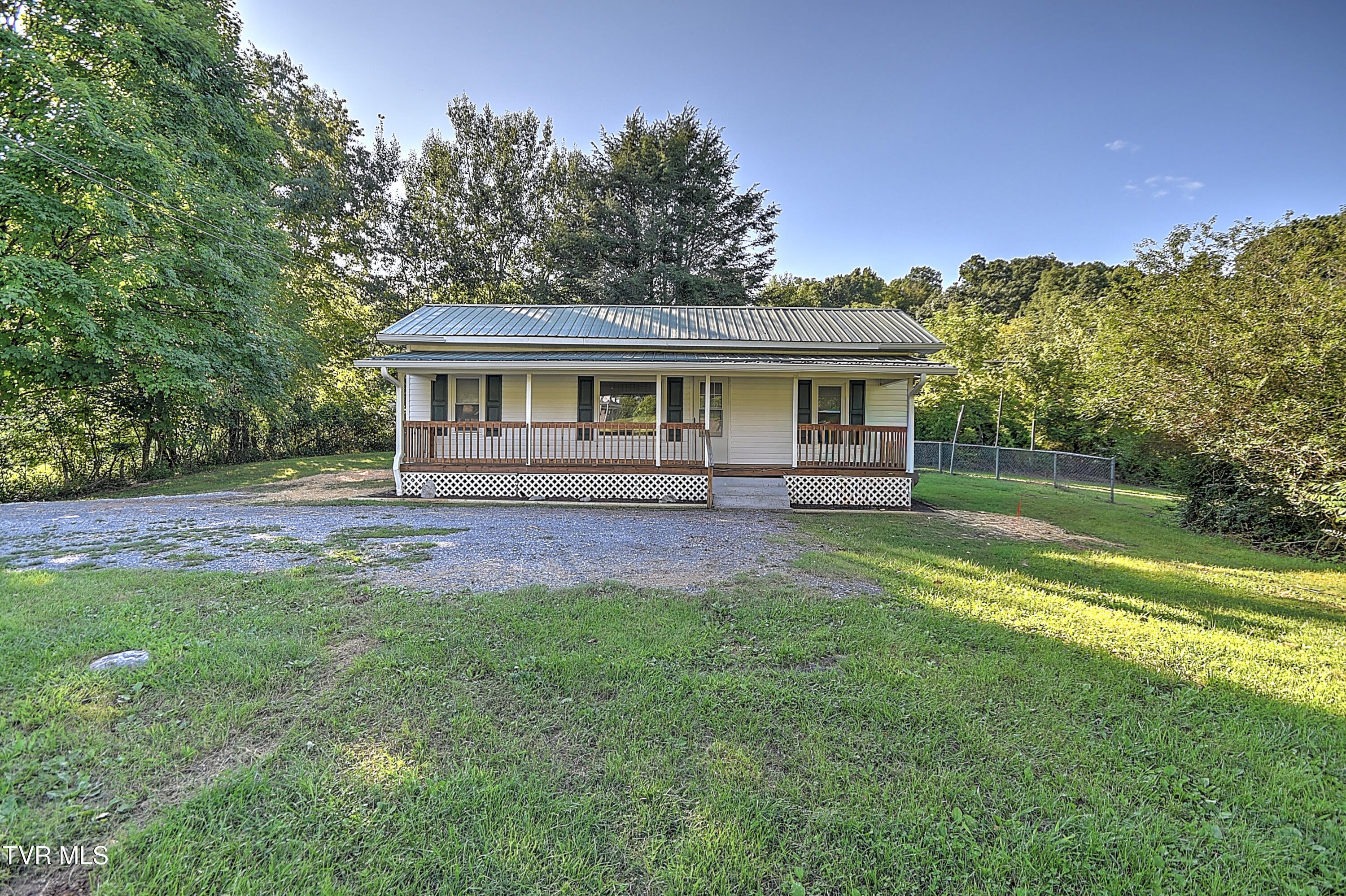 875 South Pickens Bridge Road