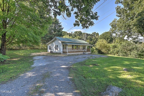 Homes For Sale - 875 Pickens Bridge Road<br/> Johnson City, TN 37615