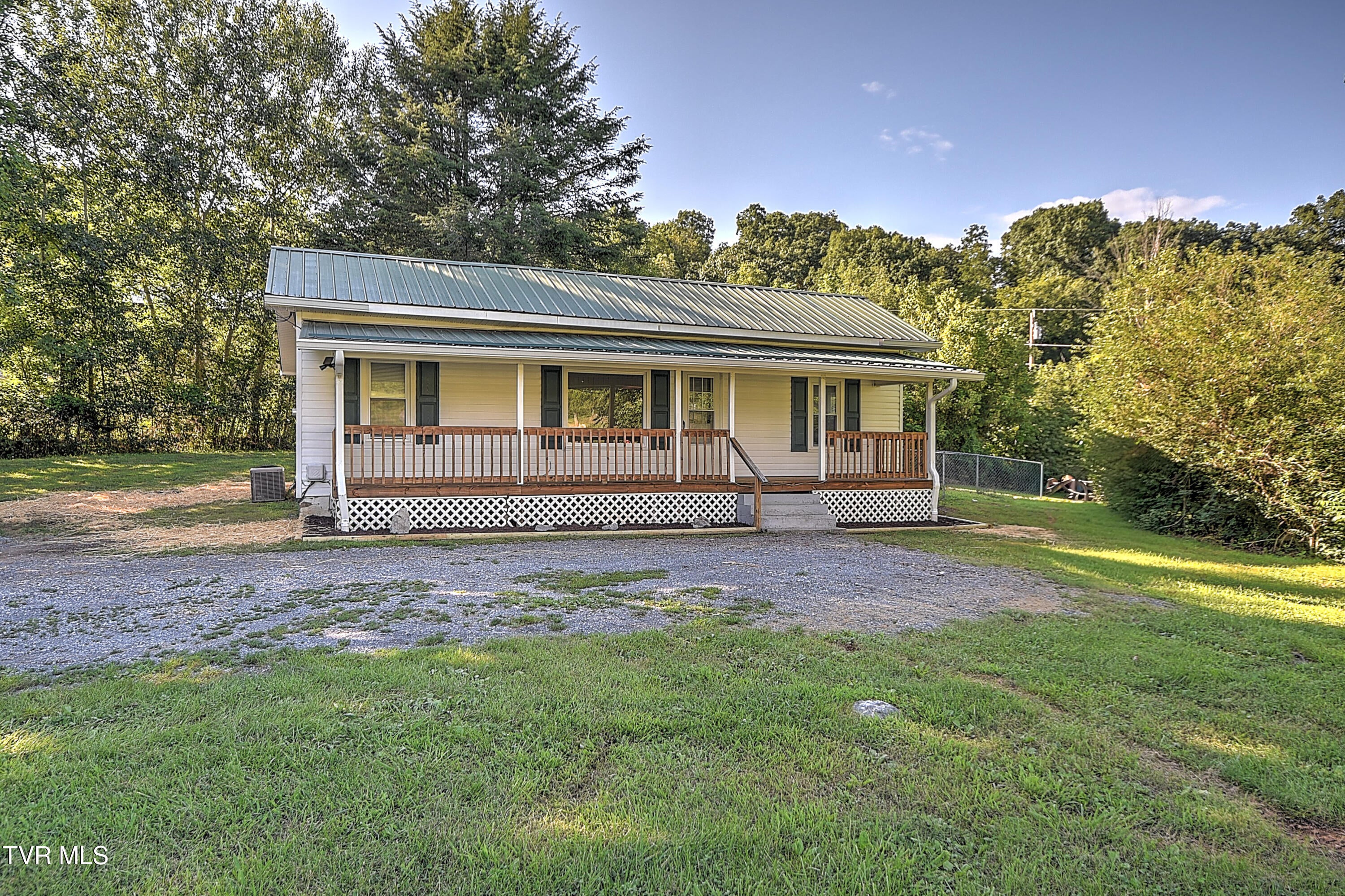 875 South Pickens Bridge Road