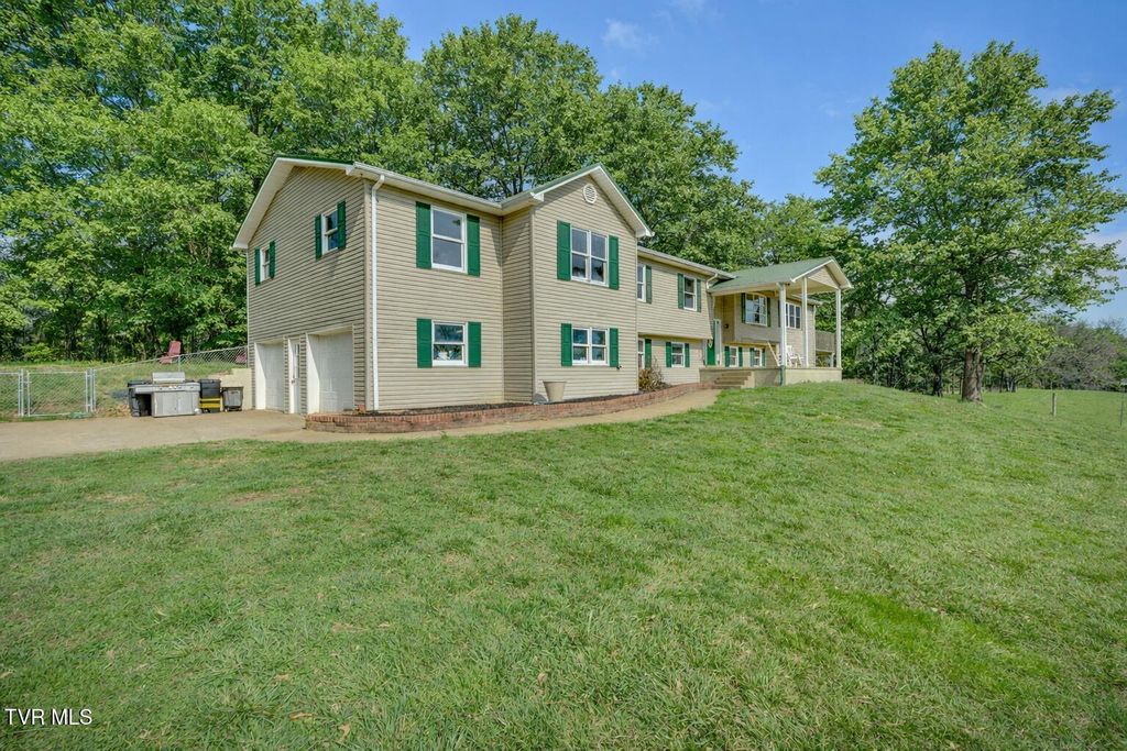 Photo of 6181 Poplar Springs Road, Greeneville, TN 37743 (MLS # 9992661)