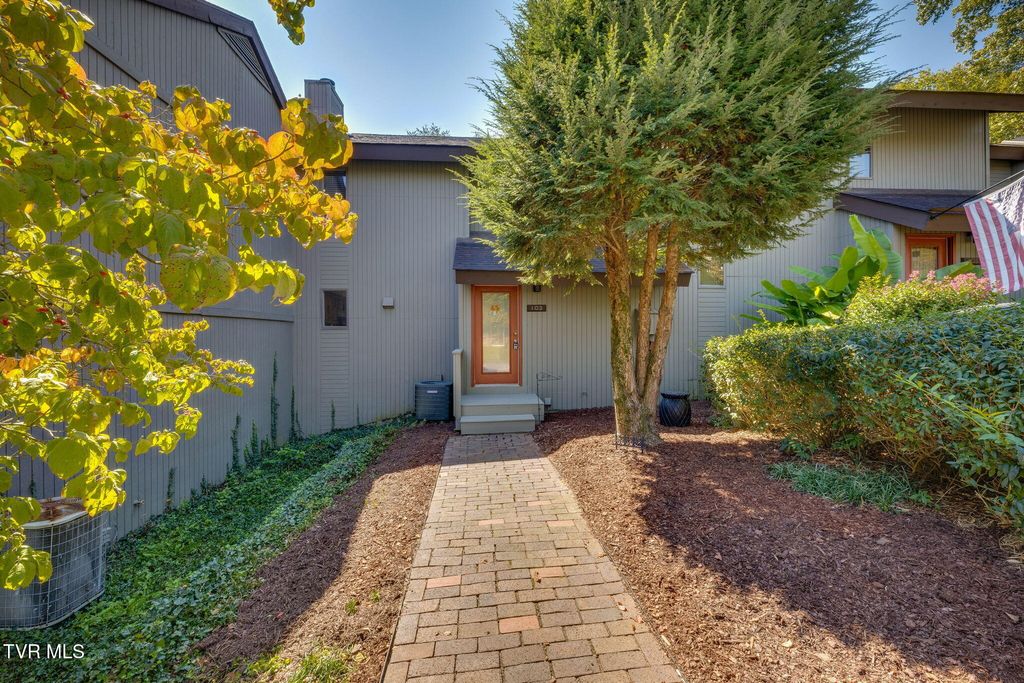 Photo of 103 Willowbrook Drive #103, Kingsport, TN 37660 (MLS # 9985985)