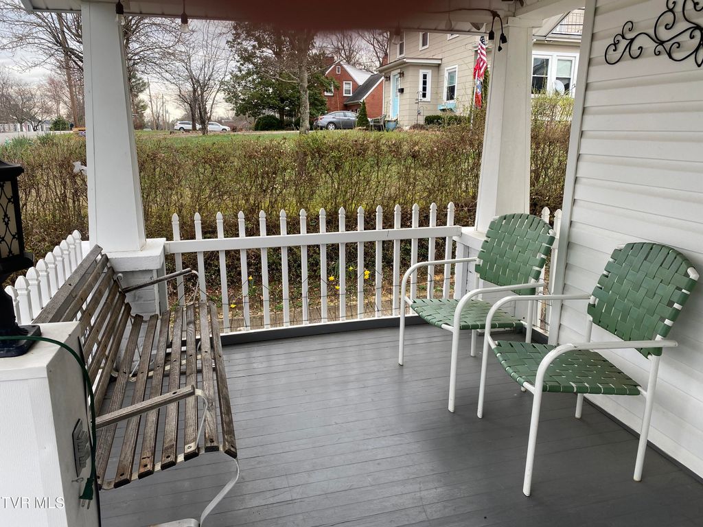 Photo of 600 Franklin Street, Greeneville, TN 37745 (MLS # 9993821)