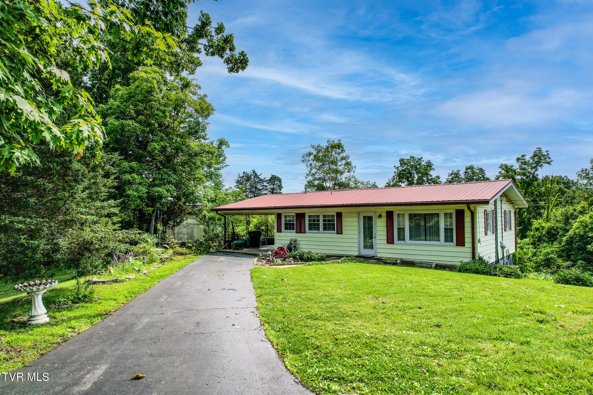 114 Cottonwood Drive, Greeneville, Tennessee image 2
