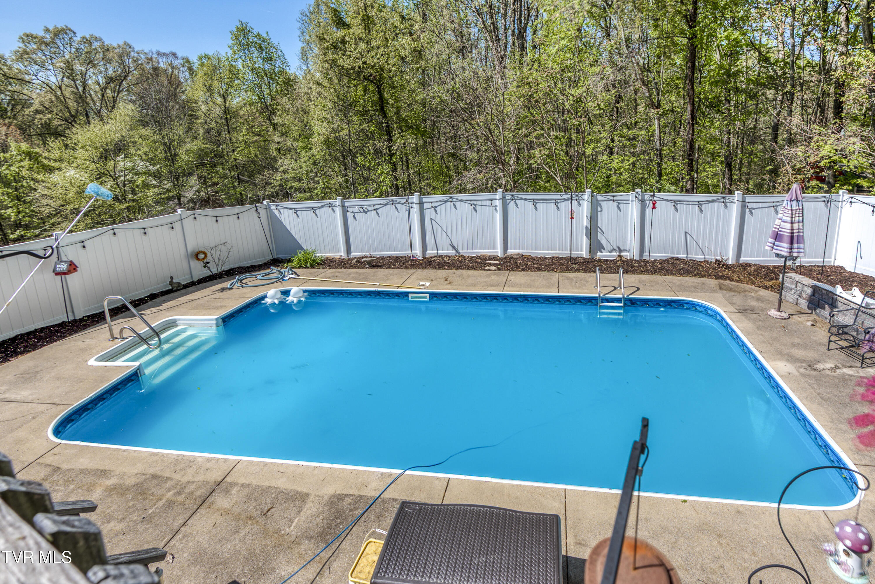 607 Dover Avenue, Mount Carmel, Tennessee image 10
