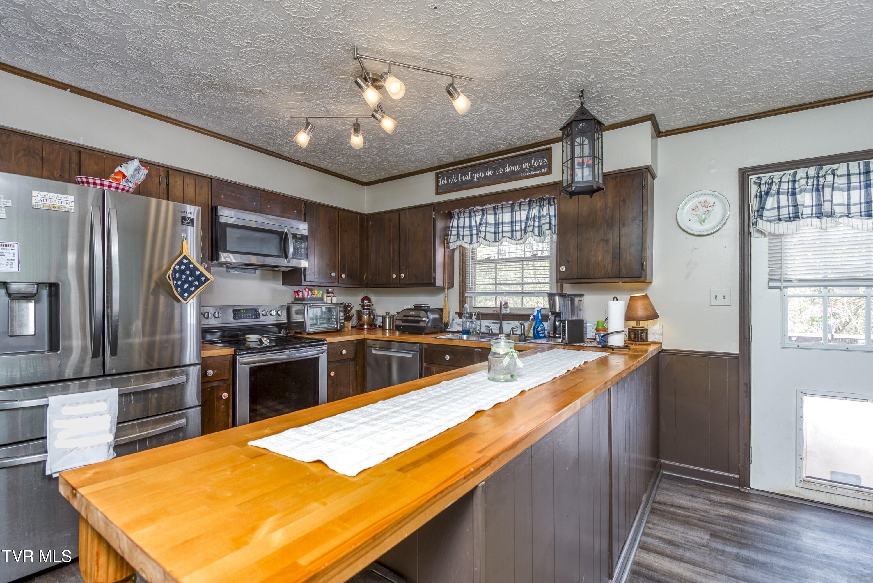607 Dover Avenue, Mount Carmel, Tennessee image 12