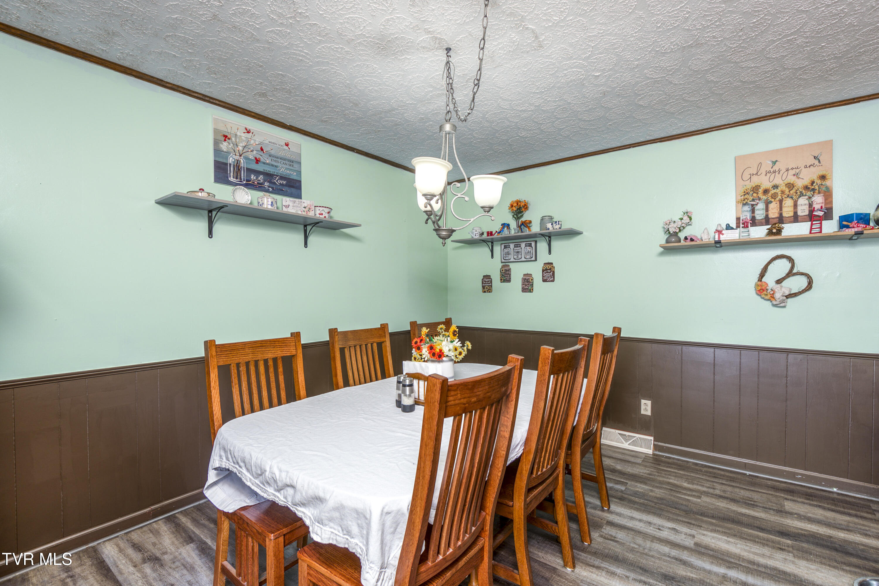 607 Dover Avenue, Mount Carmel, Tennessee image 13