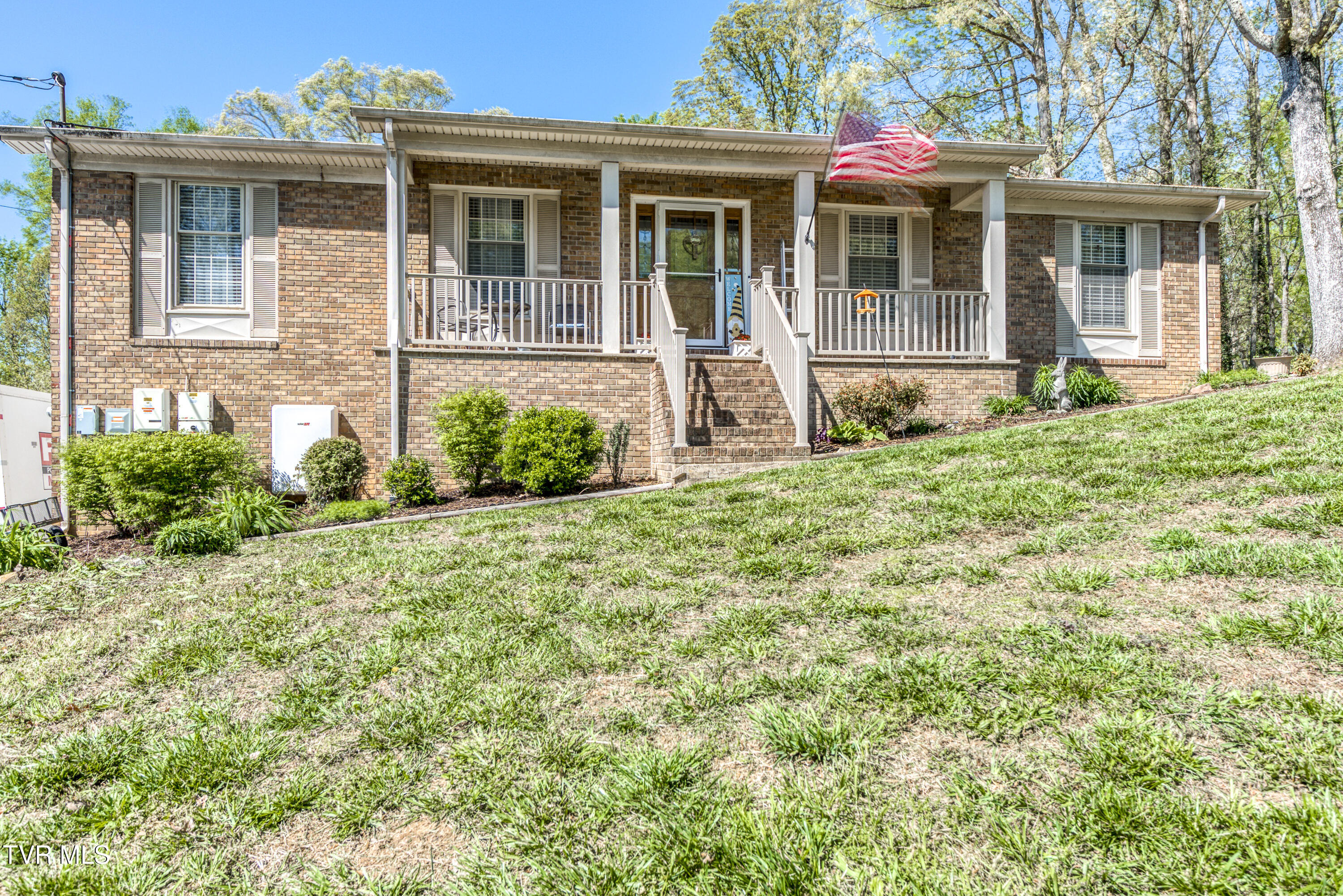 607 Dover Avenue, Mount Carmel, Tennessee image 4