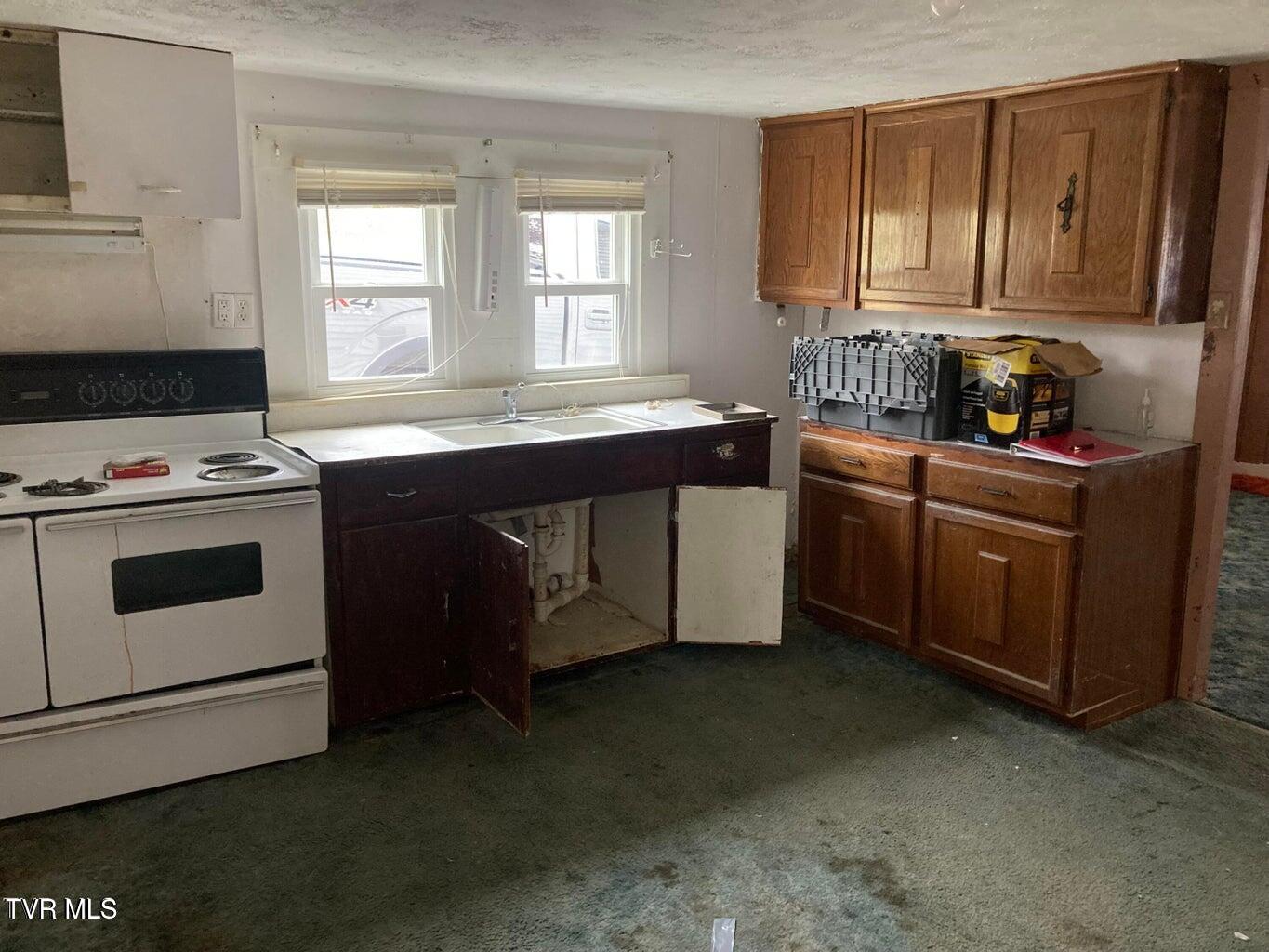 329 Cypress Street, Mount Carmel, Tennessee image 10