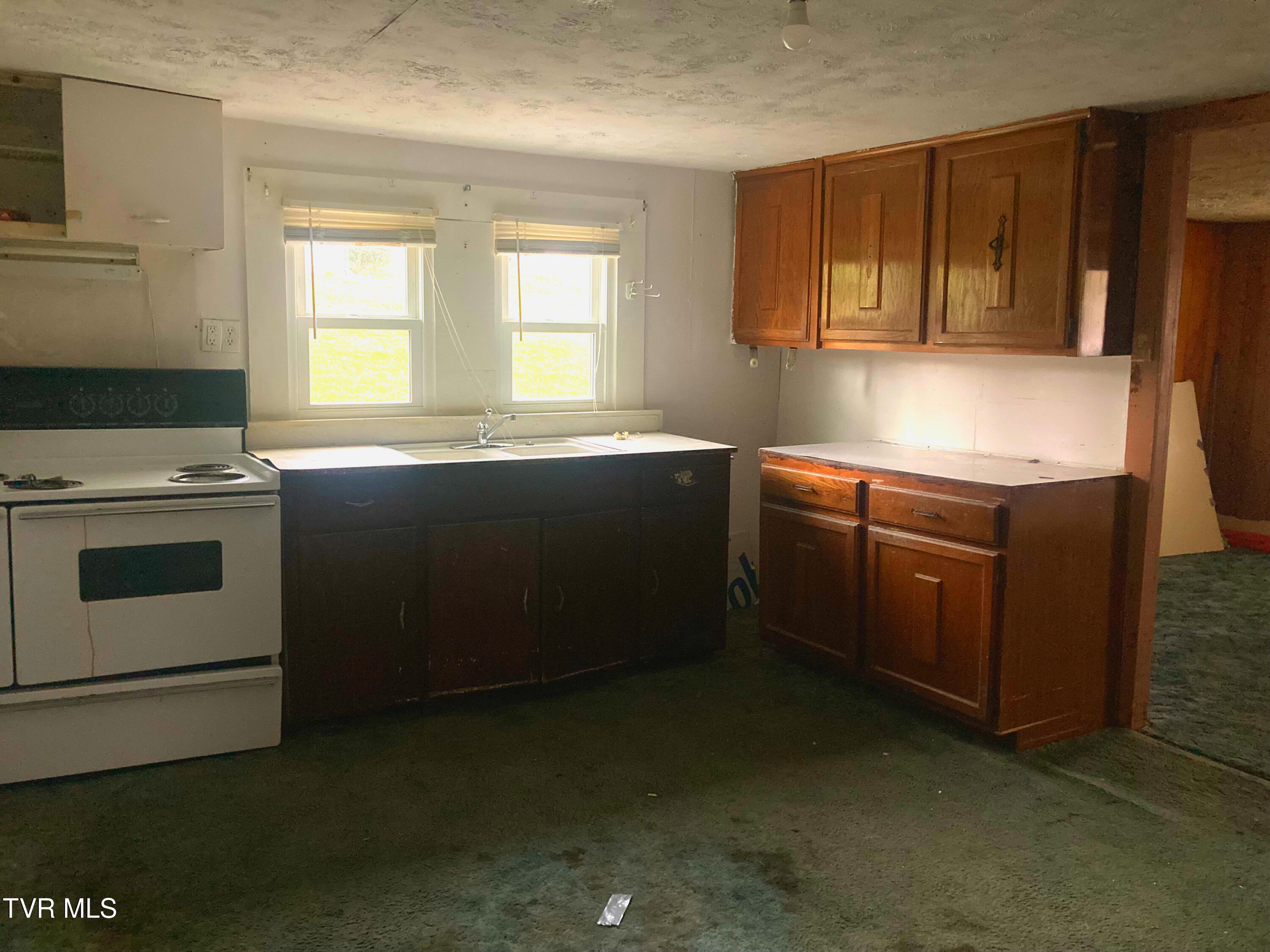 329 Cypress Street, Mount Carmel, Tennessee image 11