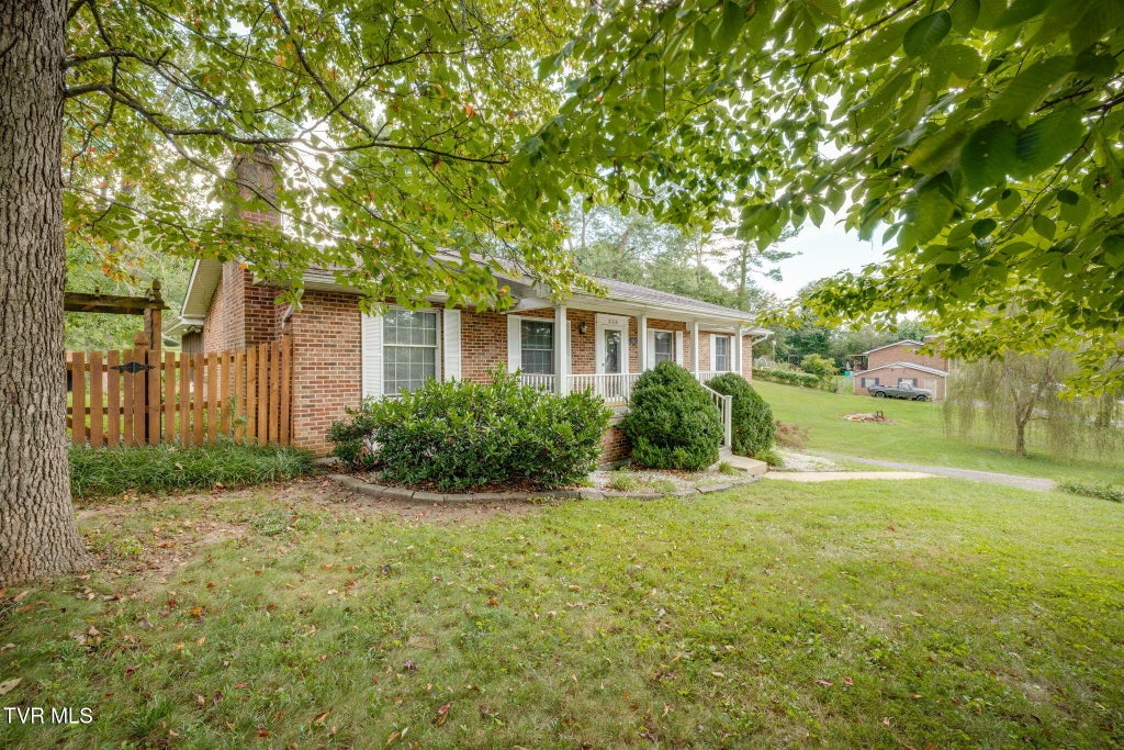 Photo of 358 Carr Drive, Blountville, TN 37617 (MLS # 10000374)