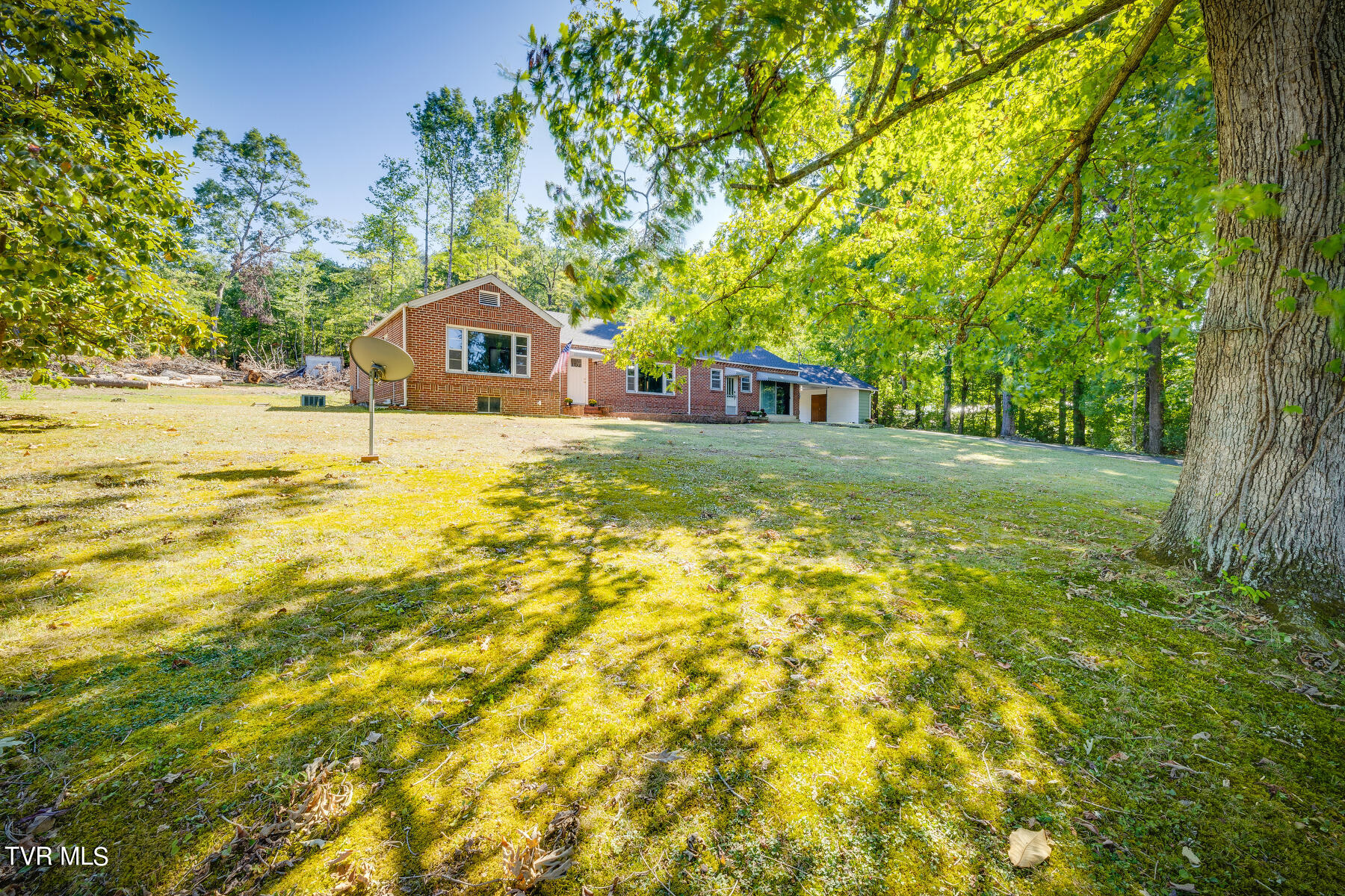 100 Cross Street, Erwin, Tennessee image 4