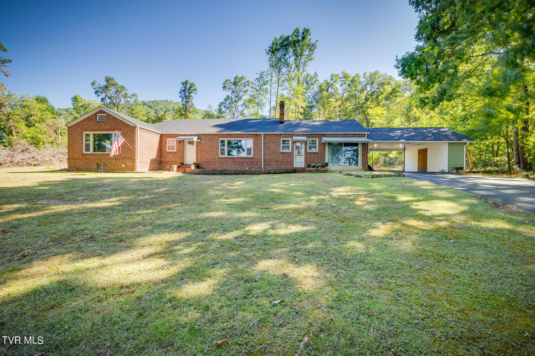 100 Cross Street, Erwin, Tennessee image 5