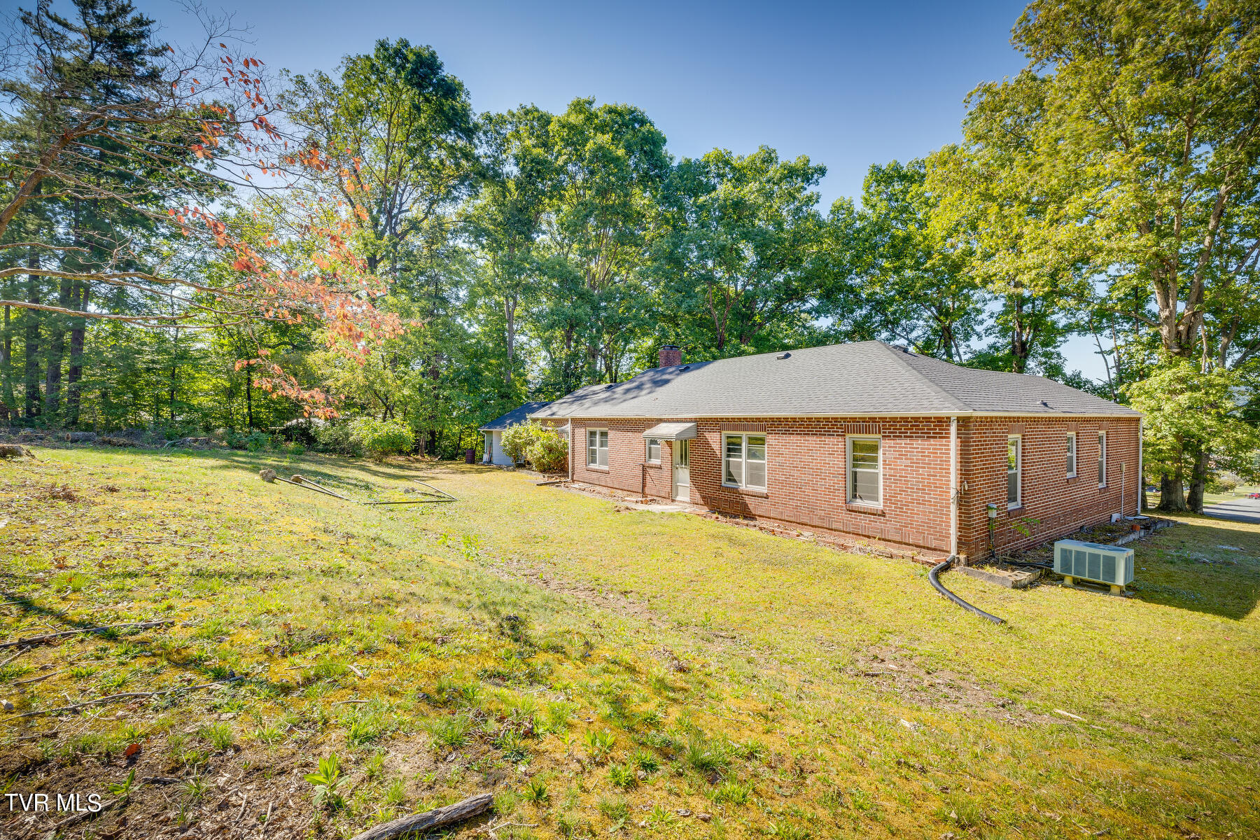 100 Cross Street, Erwin, Tennessee image 33
