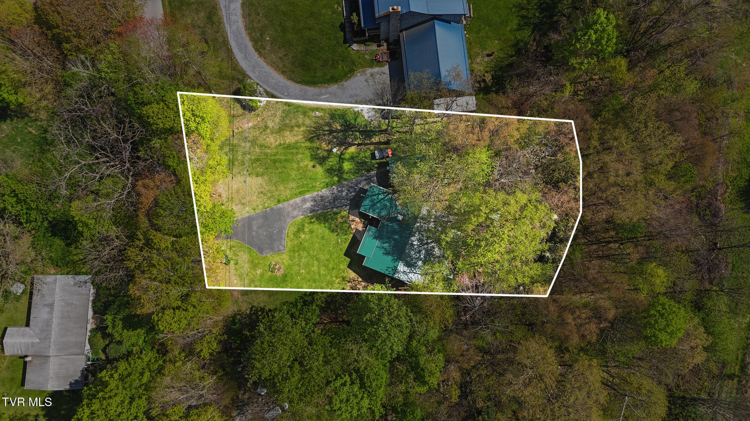 368 Burbank Road, Roan Mountain, Tennessee image 24