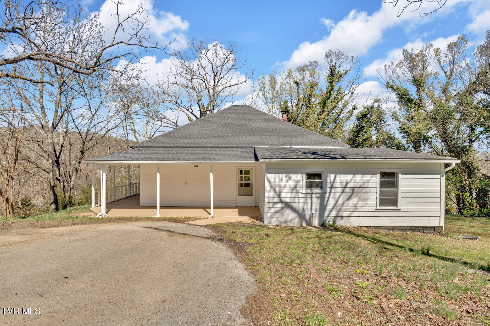 130 Peaceful Lane, Newport, Tennessee image 1