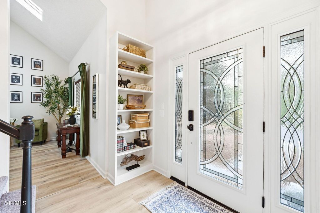 Photo of 170 Aston Court, Kingsport, TN 37660 (MLS # 9994013)