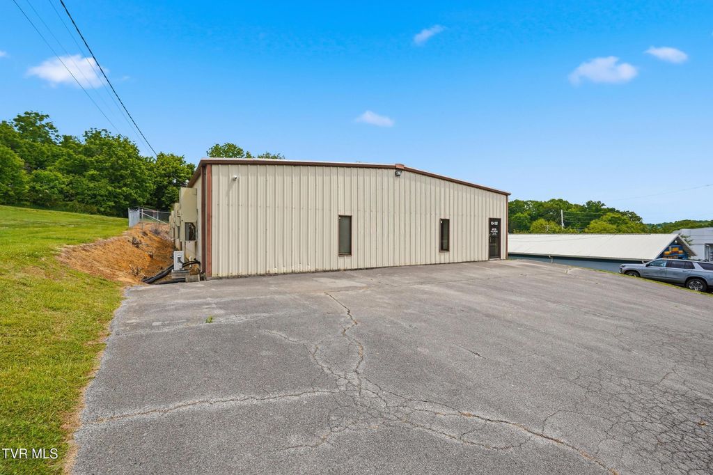 Photo of 104 Center Street, Johnson City, TN 37615 (MLS # 9994991)