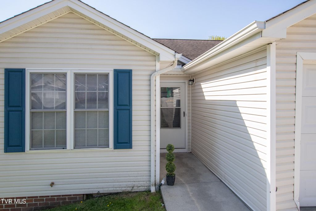 Photo of 20872 Deer Run Drive #A &amp; B, Abingdon, VA 24211 (MLS # 9994194)