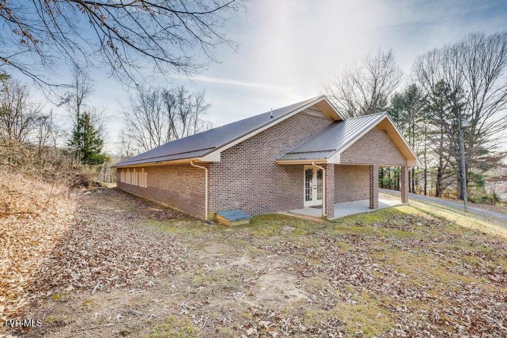 Photo of 223 County Hill Road, Blountville, TN 37617 (MLS # 9997077)